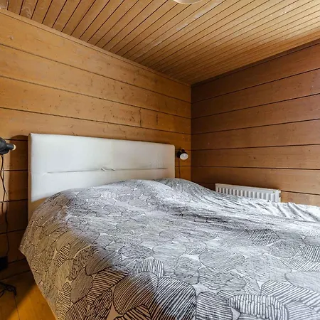 Newly Built Luxury With Jacuzzi & Sauna * Äkäslompolo
