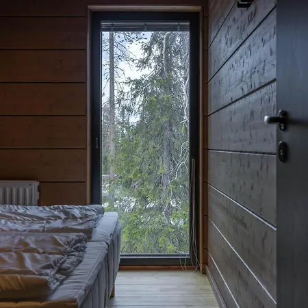 Newly Built Luxury With Jacuzzi & Sauna * Äkäslompolo