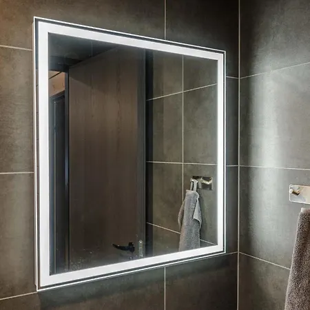 Newly Built Luxury With Jacuzzi & Sauna Villa *